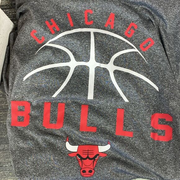Chicago Bulls NBA Gray & Black Logo Print Hoody Long Sleeve Tee T Shirt NEW M - Picture 3 of 4